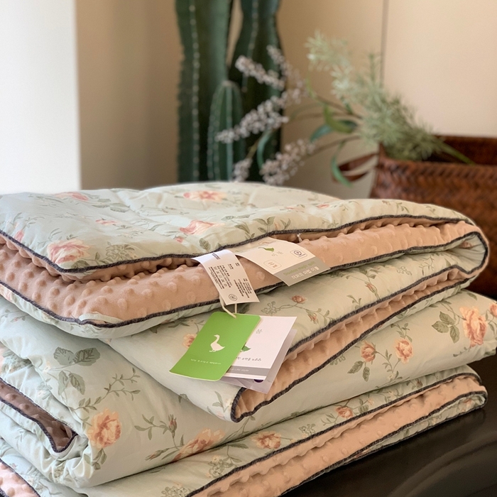 91家纺网 家纺一手货源 找家纺 汇庭 2025秋冬新款·幸运双豆春秋被系列 玫瑰日记