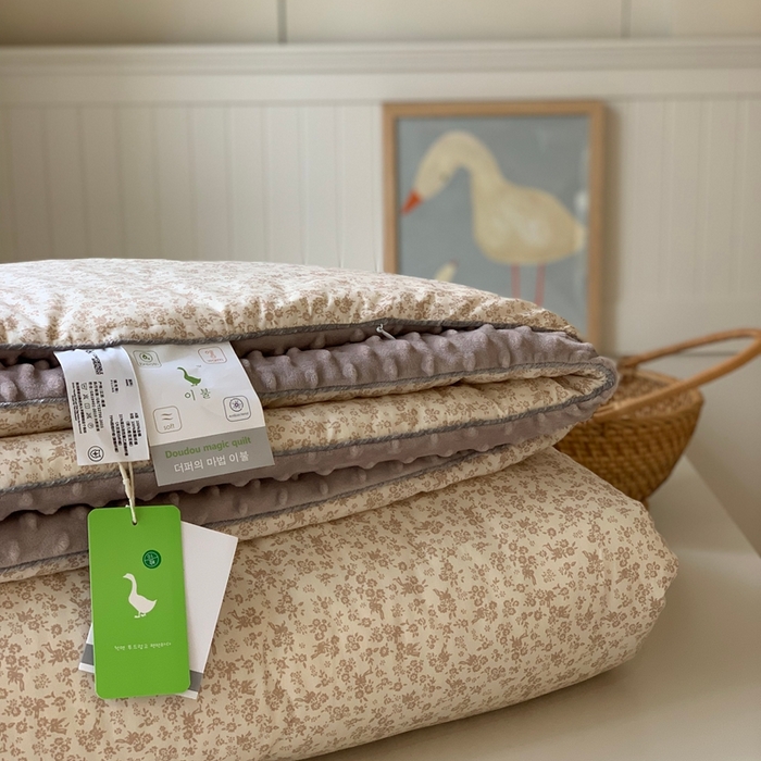 91家纺网 家纺一手货源 找家纺 汇庭 2025秋冬新款·幸运双豆春秋被系列 木槿粉