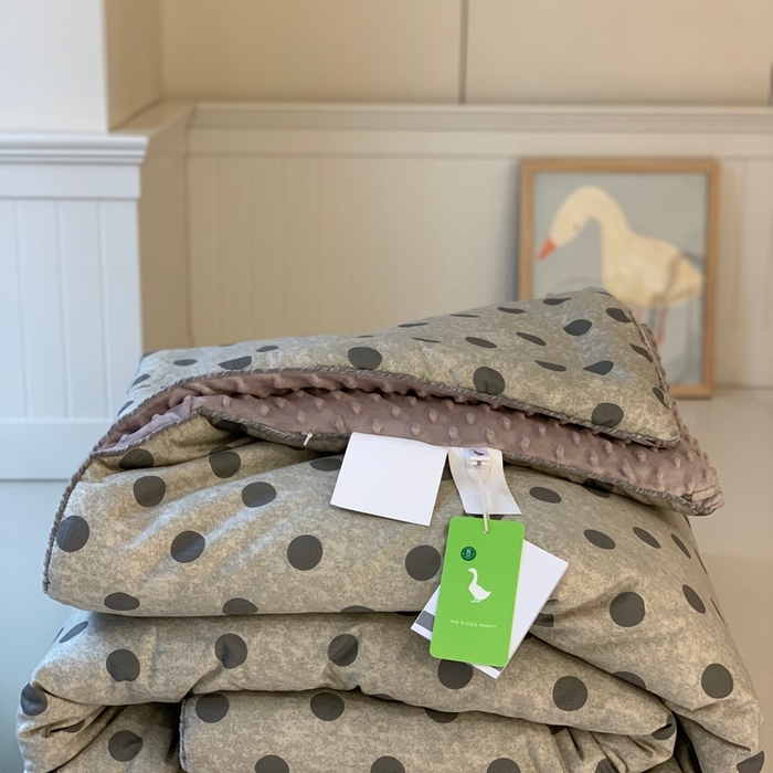 91家纺网 家纺一手货源 找家纺 汇庭 2025秋冬新款·幸运双豆春秋被系列 时尚波点