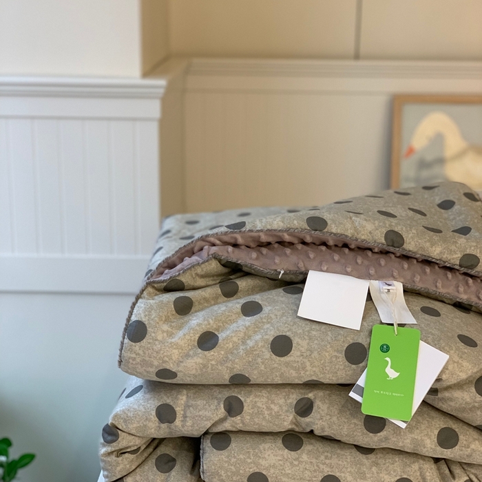 91家纺网 家纺一手货源 找家纺 汇庭 2025秋冬新款·幸运双豆春秋被系列 时尚波点