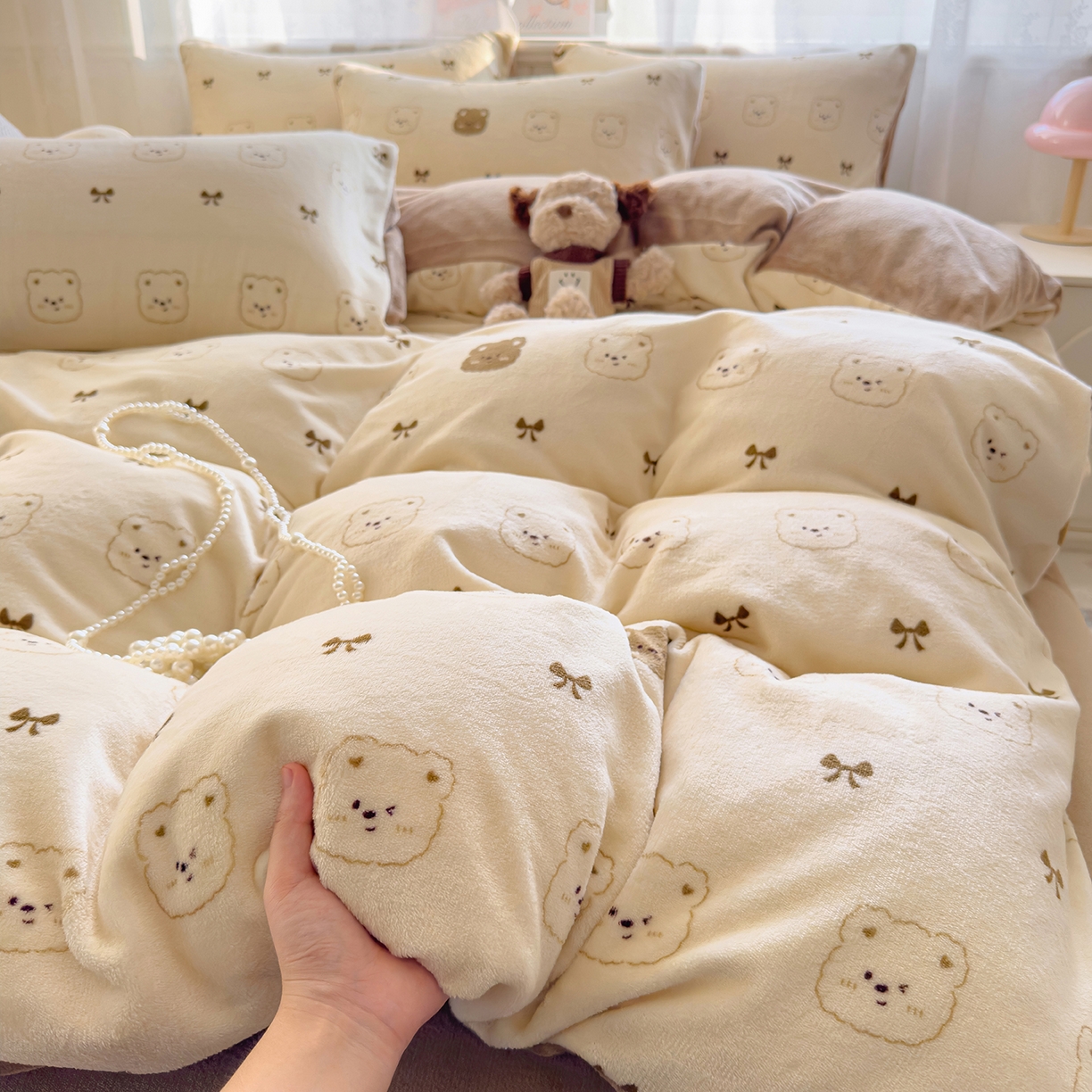 91家纺网 家纺一手货源 找家纺 灿哈家纺 2025新款200g加厚款小清新牛奶绒印花四件套