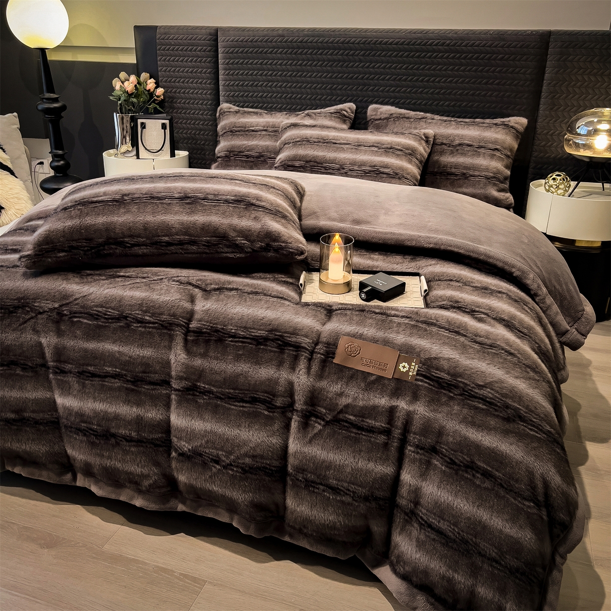 91家纺网 家纺一手货源 找家纺 （总）慕木家纺 2025新款轻奢大金貂拉链毛毯被雪山飞狐系列