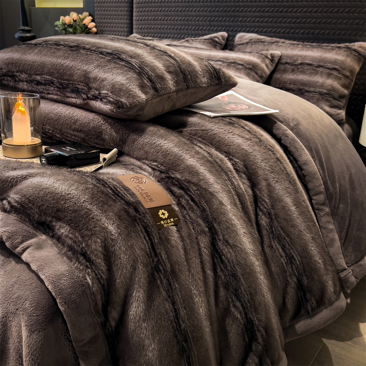 91家纺网 家纺一手货源 找家纺 （总）慕木家纺 2025新款轻奢大金貂拉链毛毯被雪山飞狐系列