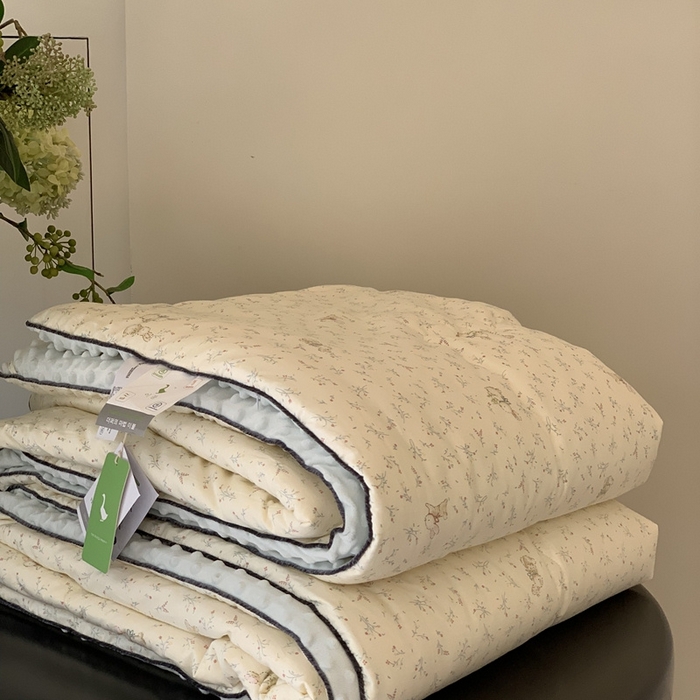 91家纺网 家纺一手货源 找家纺 汇庭 2025秋冬新款·幸运双豆春秋被系列 小兔奇妙