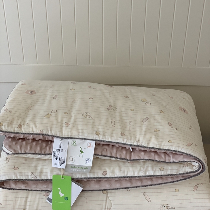 91家纺网 家纺一手货源 找家纺 汇庭 2025秋冬新款·幸运双豆春秋被系列 小鱼儿粉