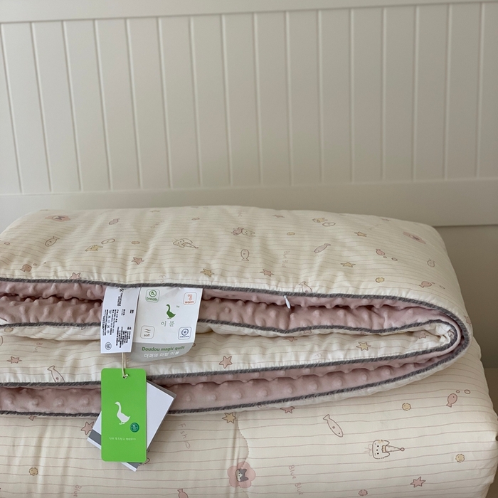 91家纺网 家纺一手货源 找家纺 汇庭 2025秋冬新款·幸运双豆春秋被系列 小鱼儿粉