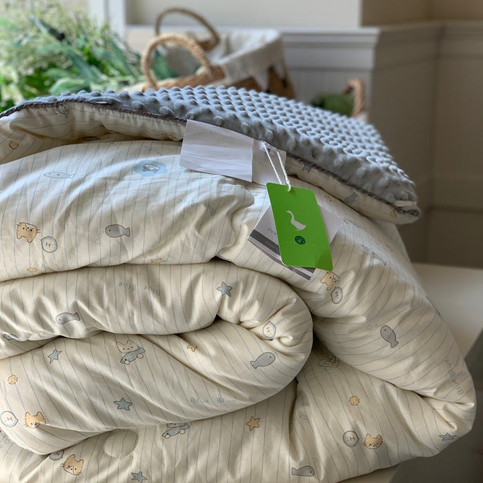 91家纺网 家纺一手货源 找家纺 汇庭 2025秋冬新款·幸运双豆春秋被系列 小鱼儿蓝