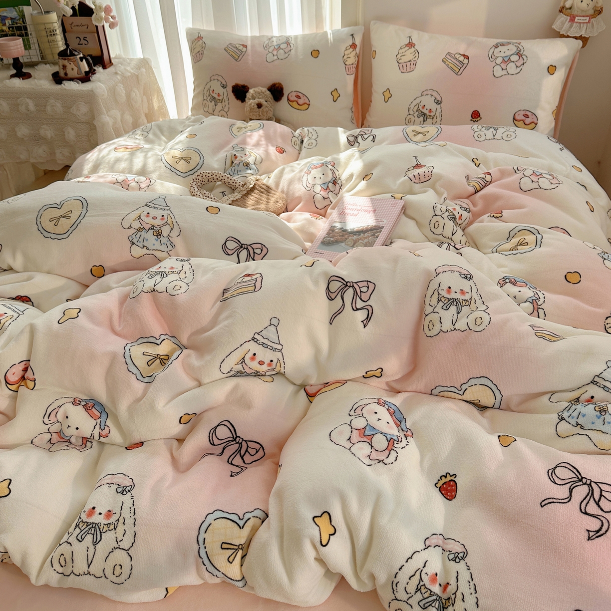 耀达家居 爆款2025新款ins小清新少女奶油卡通可爱加厚200克牛奶绒四件套 邦尼下午茶
