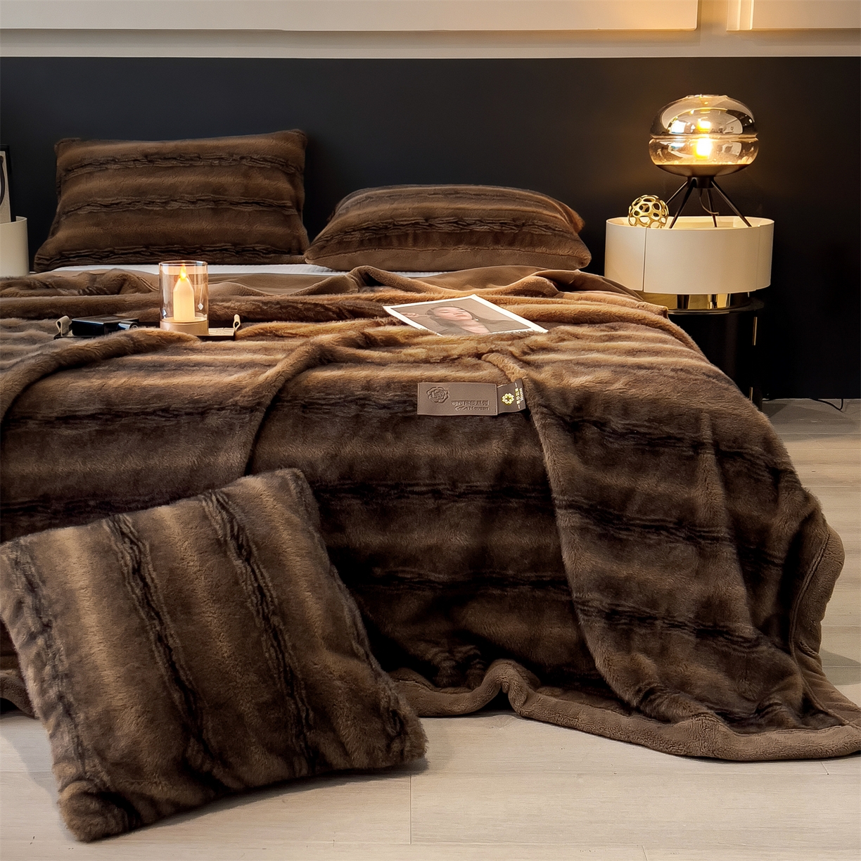 91家纺网 家纺一手货源 找家纺 慕木家纺 2025新款轻奢大金貂四件套雪山飞狐系列 雪山飞狐-棕咖