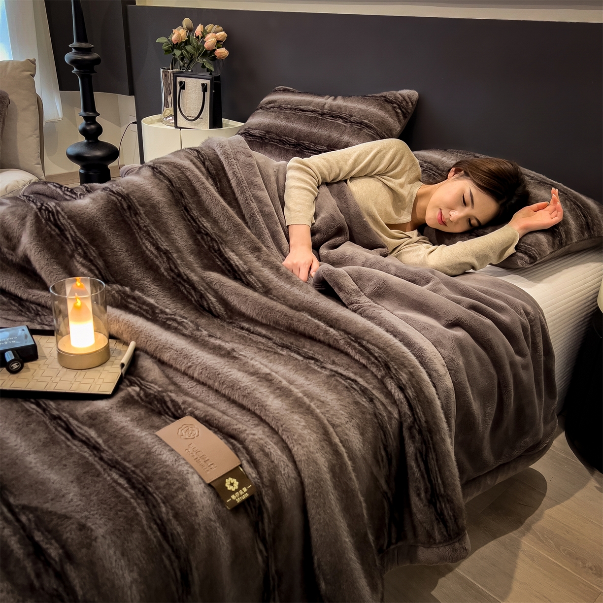 91家纺网 家纺一手货源 找家纺 慕木家纺 2025新款轻奢大金貂四件套雪山飞狐系列 雪山飞狐-莫尼灰