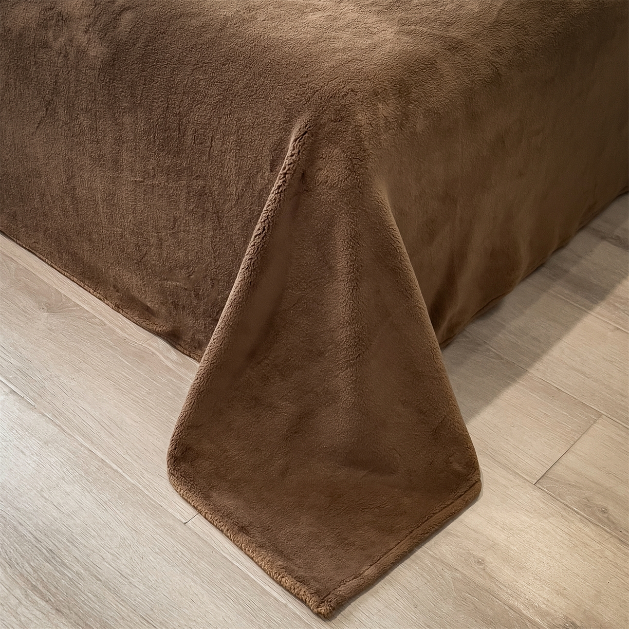 91家纺网 家纺一手货源 找家纺 慕木家纺 2025新款轻奢大金貂四件套雪山飞狐系列 雪山飞狐-棕咖