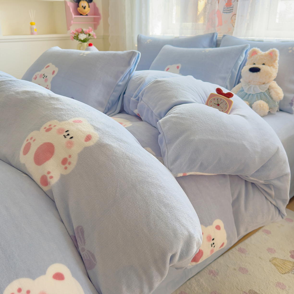 91家纺网 家纺一手货源 找家纺 灿哈家纺 2025新款200g加厚款小清新牛奶绒印花四件套