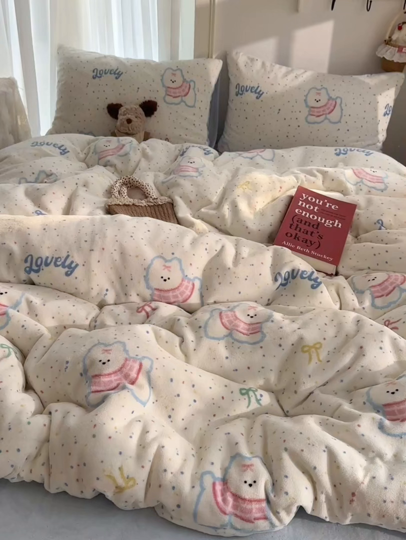 91家纺网 家纺一手货源 找家纺 耀达家居 爆款2025新款ins小清新少女奶油卡通可爱加厚200克牛奶绒四件套 豹纹凯蒂