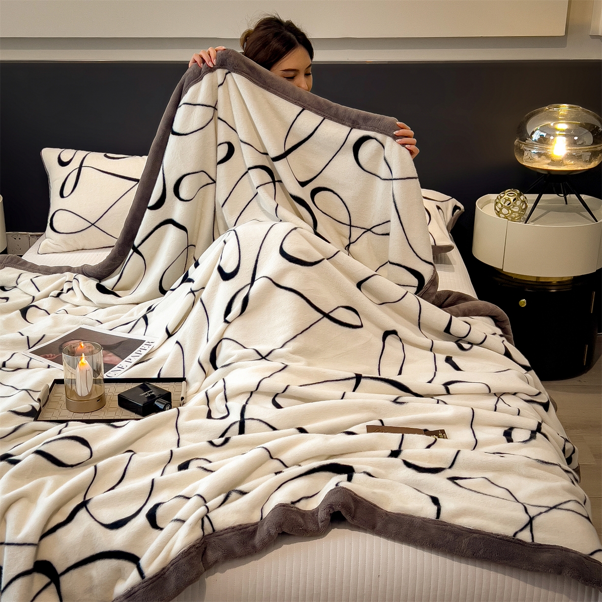 91家纺网 家纺一手货源 找家纺 慕木家纺 2025新款轻奢水貂拉链毛毯可可慕莎系列 可可慕莎-交织白