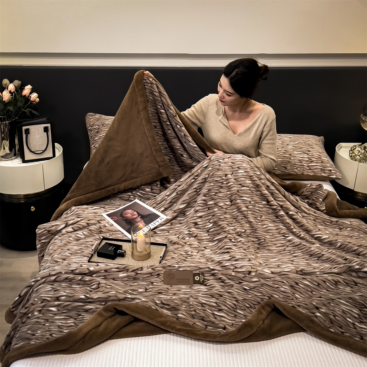 91家纺网 家纺一手货源 找家纺 慕木家纺 2025新款轻奢水貂拉链毛毯可可慕莎系列 可可慕莎-绮罗金棕