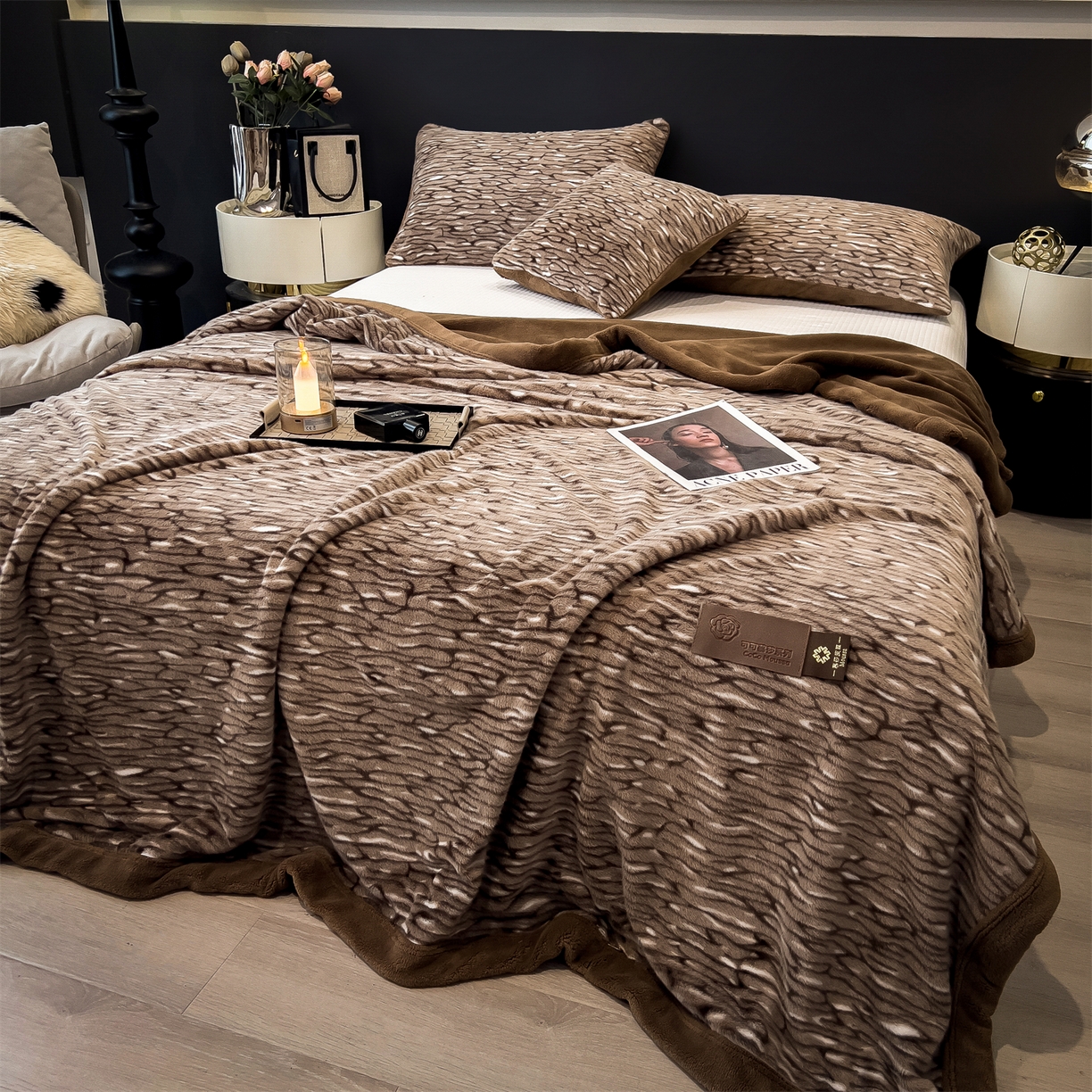 91家纺网 家纺一手货源 找家纺 慕木家纺 2025新款轻奢水貂拉链毛毯可可慕莎系列 可可慕莎-绮罗金棕