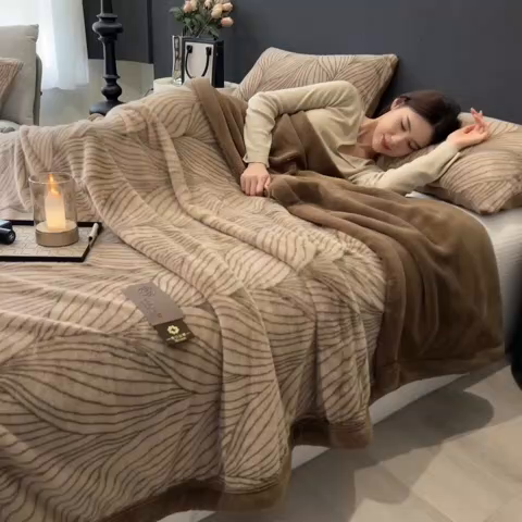 91家纺网 家纺一手货源 找家纺 （总）慕木家纺 2025新款轻奢水貂拉链毛毯可可慕莎系列