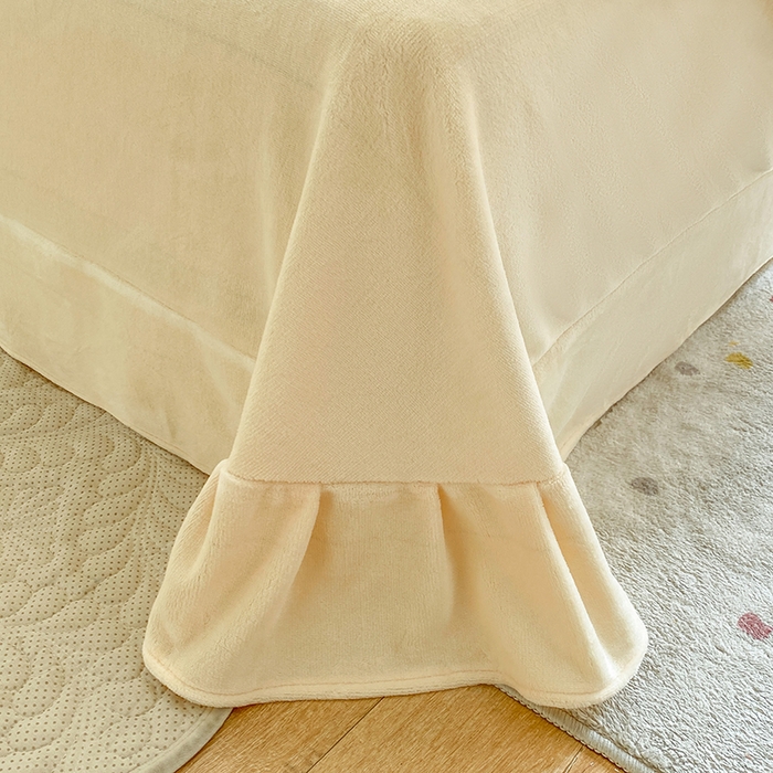 91家纺网 家纺一手货源 找家纺 棉生活家纺 2025新款卡通牛奶绒贴布绣系列四件套 太空旅行 奶黄