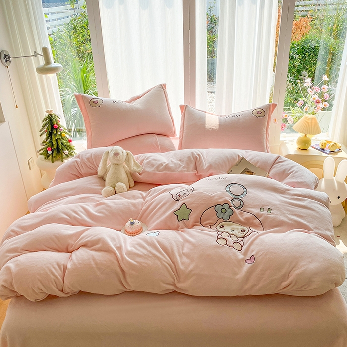 棉生活家纺 2025新款卡通牛奶绒贴布绣系列四件套 乖乖兔 粉