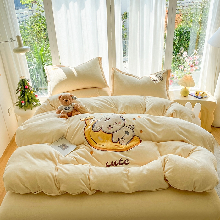 棉生活家纺 2025新款卡通牛奶绒贴布绣系列四件套 香蕉 奶黄