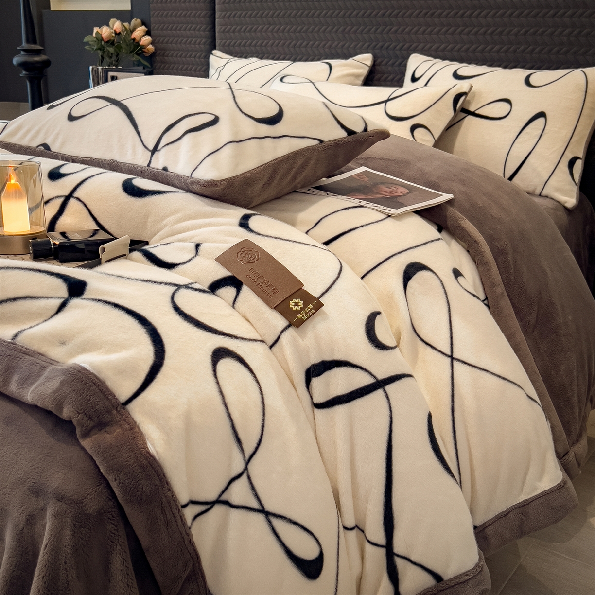 91家纺网 家纺一手货源 找家纺 慕木家纺 2025新款轻奢水貂四件套可可慕莎系列 可可慕莎-交织白