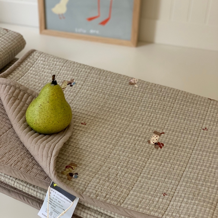 91家纺网 家纺一手货源 找家纺 汇庭 2025新款·慕斯单品床盖系列 潮酷小狗