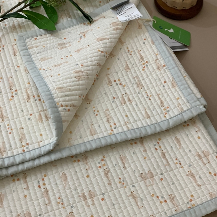 91家纺网 家纺一手货源 找家纺 汇庭 2025新款·慕斯单品床盖系列 达达鸭