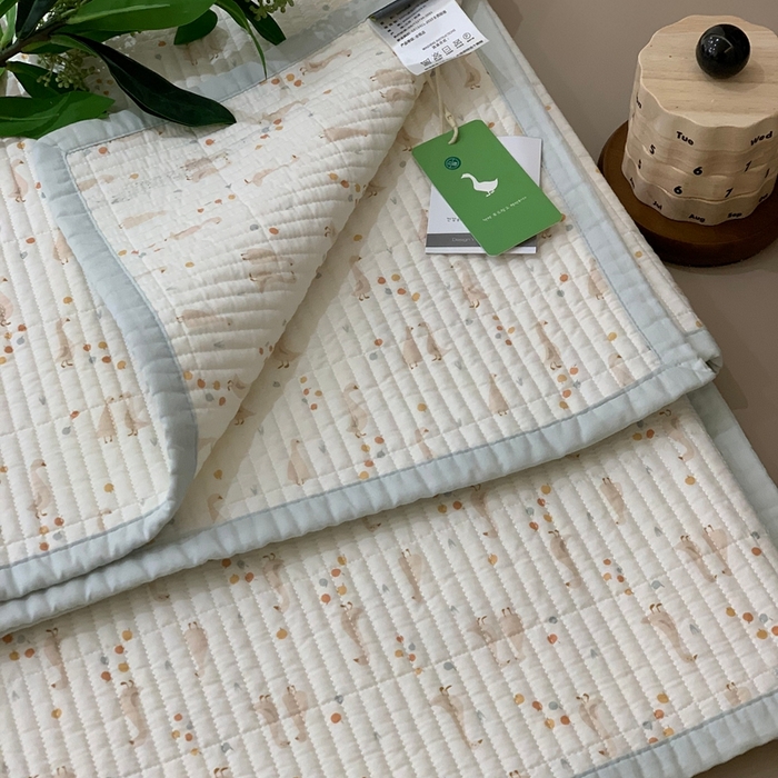 91家纺网 家纺一手货源 找家纺 汇庭 2025新款·慕斯单品床盖系列 达达鸭