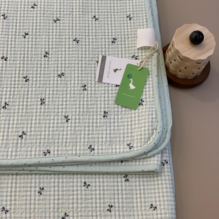 91家纺网 家纺一手货源 找家纺 汇庭 2025新款·慕斯单品床盖系列 蝶兰绿