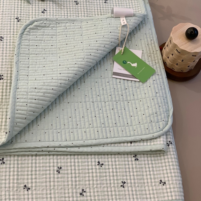 91家纺网 家纺一手货源 找家纺 汇庭 2025新款·慕斯单品床盖系列 蝶兰绿