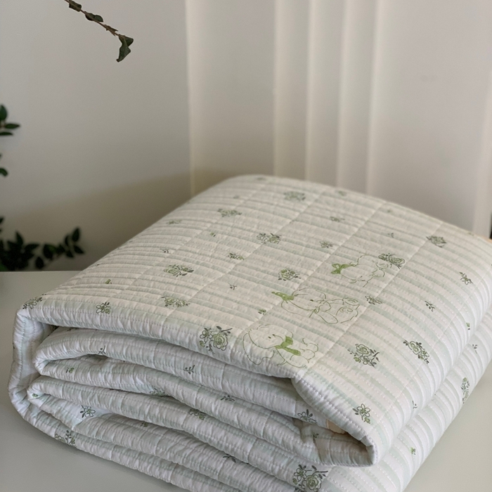 91家纺网 家纺一手货源 找家纺 汇庭 2025新款·慕斯单品床盖系列 花花象