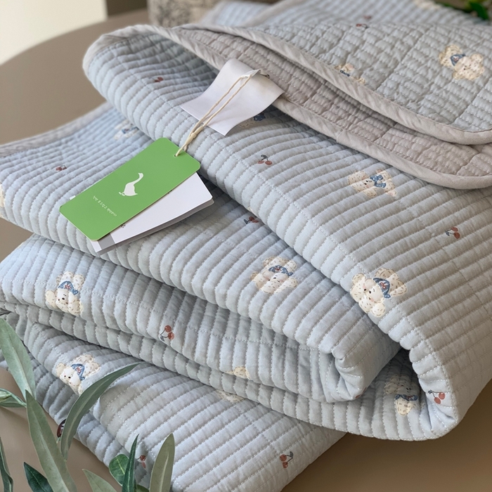 91家纺网 家纺一手货源 找家纺 汇庭 2025新款·慕斯单品床盖系列 奶油小狗