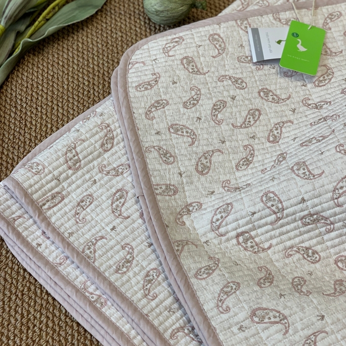 91家纺网 家纺一手货源 找家纺 汇庭 2025新款·慕斯单品床盖系列 佩德粉