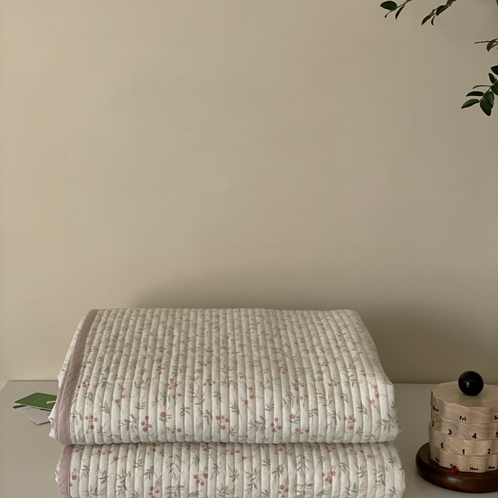 91家纺网 家纺一手货源 找家纺 汇庭 2025新款·慕斯单品床盖系列 诗图