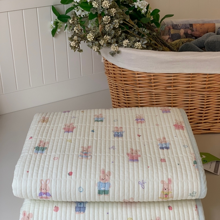 91家纺网 家纺一手货源 找家纺 汇庭 2025新款·慕斯单品床盖系列 糖果兔