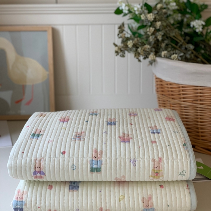 91家纺网 家纺一手货源 找家纺 汇庭 2025新款·慕斯单品床盖系列 糖果兔