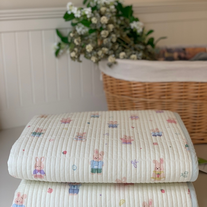 91家纺网 家纺一手货源 找家纺 汇庭 2025新款·慕斯单品床盖系列 糖果兔