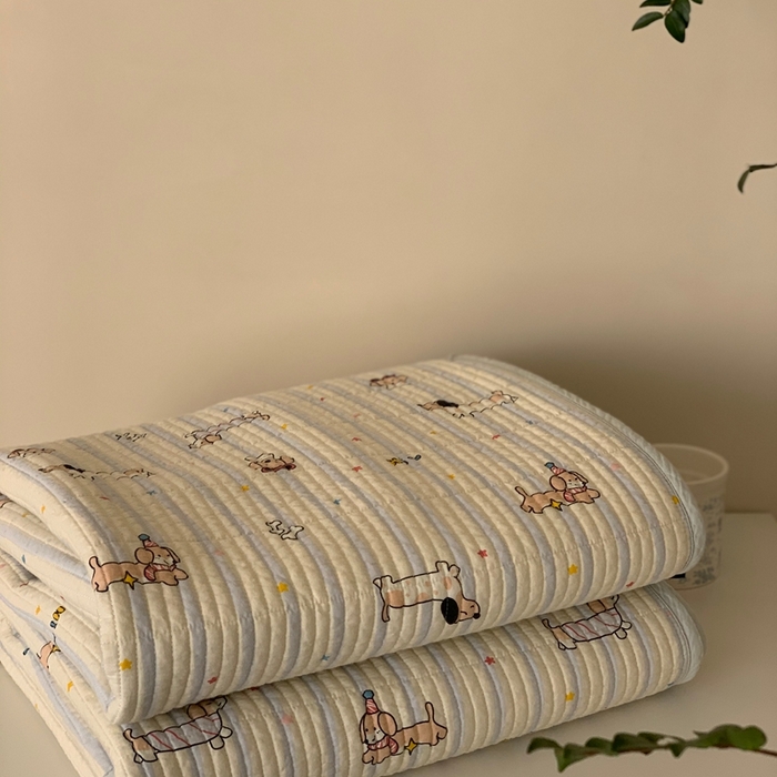 91家纺网 家纺一手货源 找家纺 汇庭 2025新款·慕斯单品床盖系列 小狗美美