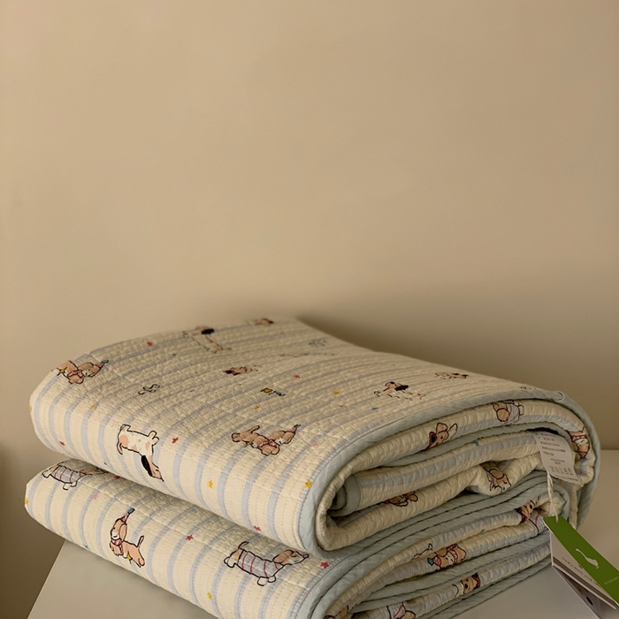 91家纺网 家纺一手货源 找家纺 汇庭 2025新款·慕斯单品床盖系列 小狗美美