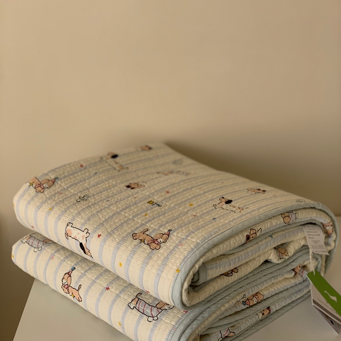 91家纺网 家纺一手货源 找家纺 汇庭 2025新款·慕斯单品床盖系列 小狗美美