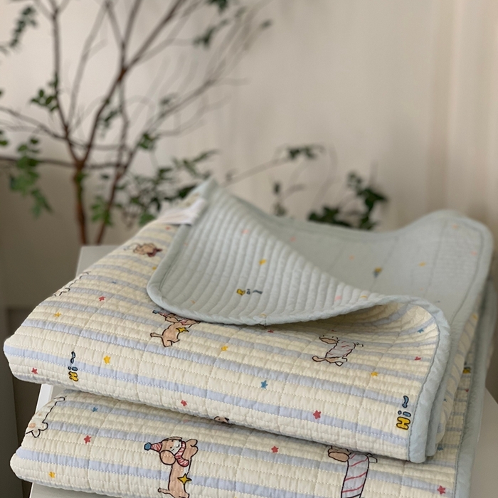 91家纺网 家纺一手货源 找家纺 汇庭 2025新款·慕斯单品床盖系列 小狗美美