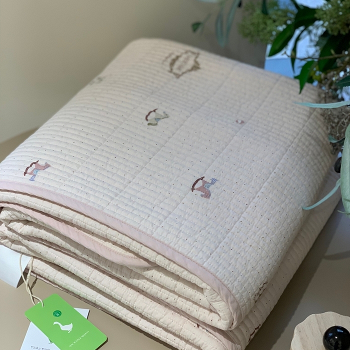 91家纺网 家纺一手货源 找家纺 汇庭 2025新款·慕斯单品床盖系列 小马乐园