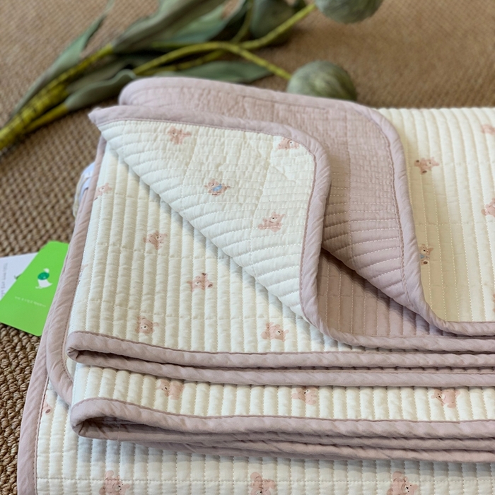 91家纺网 家纺一手货源 找家纺 汇庭 2025新款·慕斯单品床盖系列 小奶熊