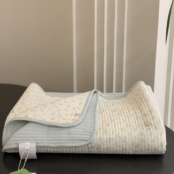 91家纺网 家纺一手货源 找家纺 汇庭 2025新款·慕斯单品床盖系列 小兔奇妙