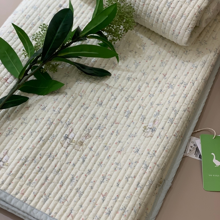 91家纺网 家纺一手货源 找家纺 汇庭 2025新款·慕斯单品床盖系列 小兔奇妙