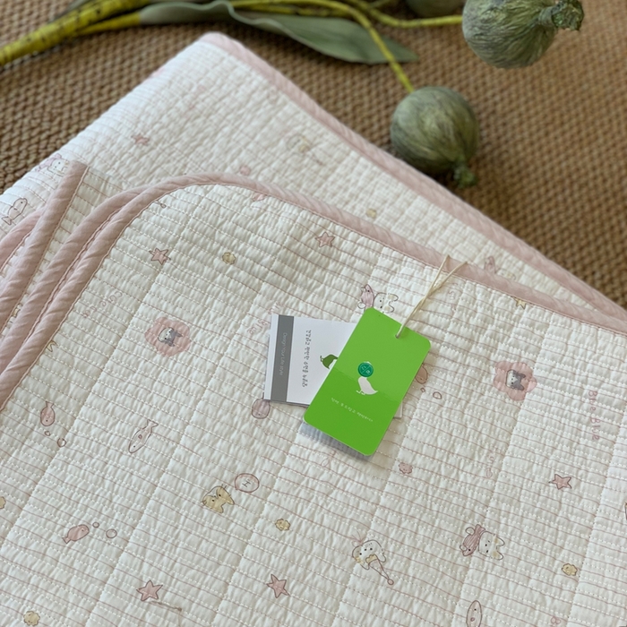 91家纺网 家纺一手货源 找家纺 汇庭 2025新款·慕斯单品床盖系列 鱼儿粉