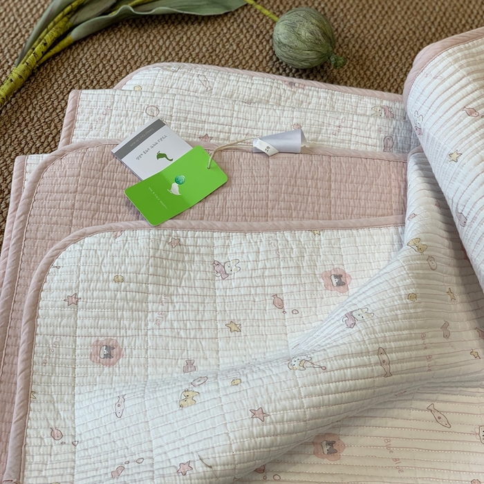 91家纺网 家纺一手货源 找家纺 汇庭 2025新款·慕斯单品床盖系列 鱼儿粉