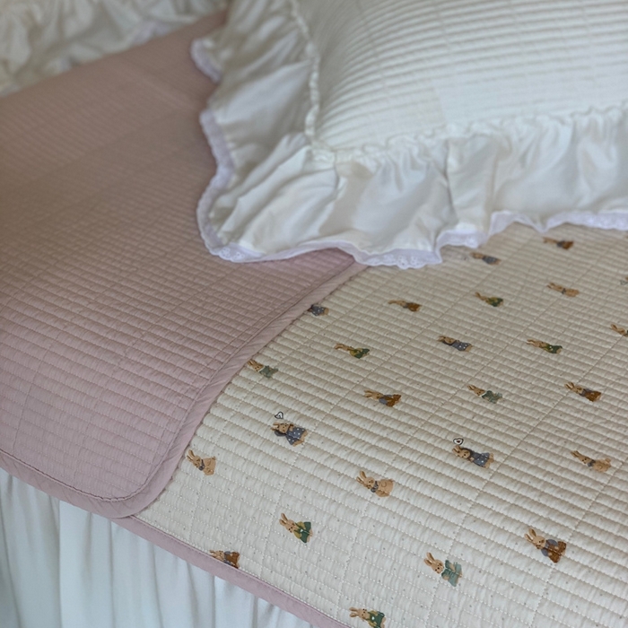 91家纺网 家纺一手货源 找家纺 汇庭 2025新款·慕斯单品床盖系列 元气小兔