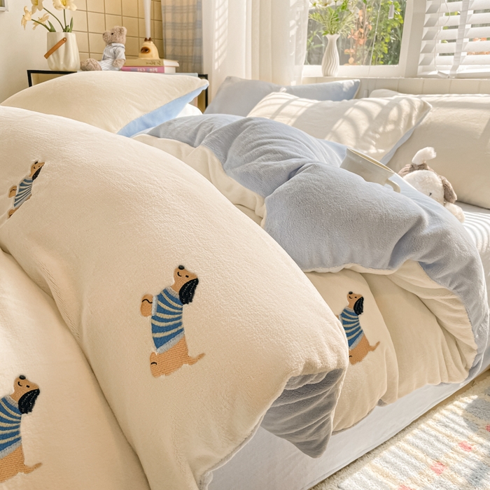 91家纺网 家纺一手货源 找家纺 （总）仔仔熊 2025新款牛奶绒刺绣四件套