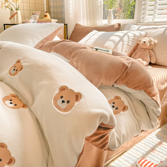 91家纺网 家纺一手货源 找家纺 （总）仔仔熊 2025新款牛奶绒刺绣四件套